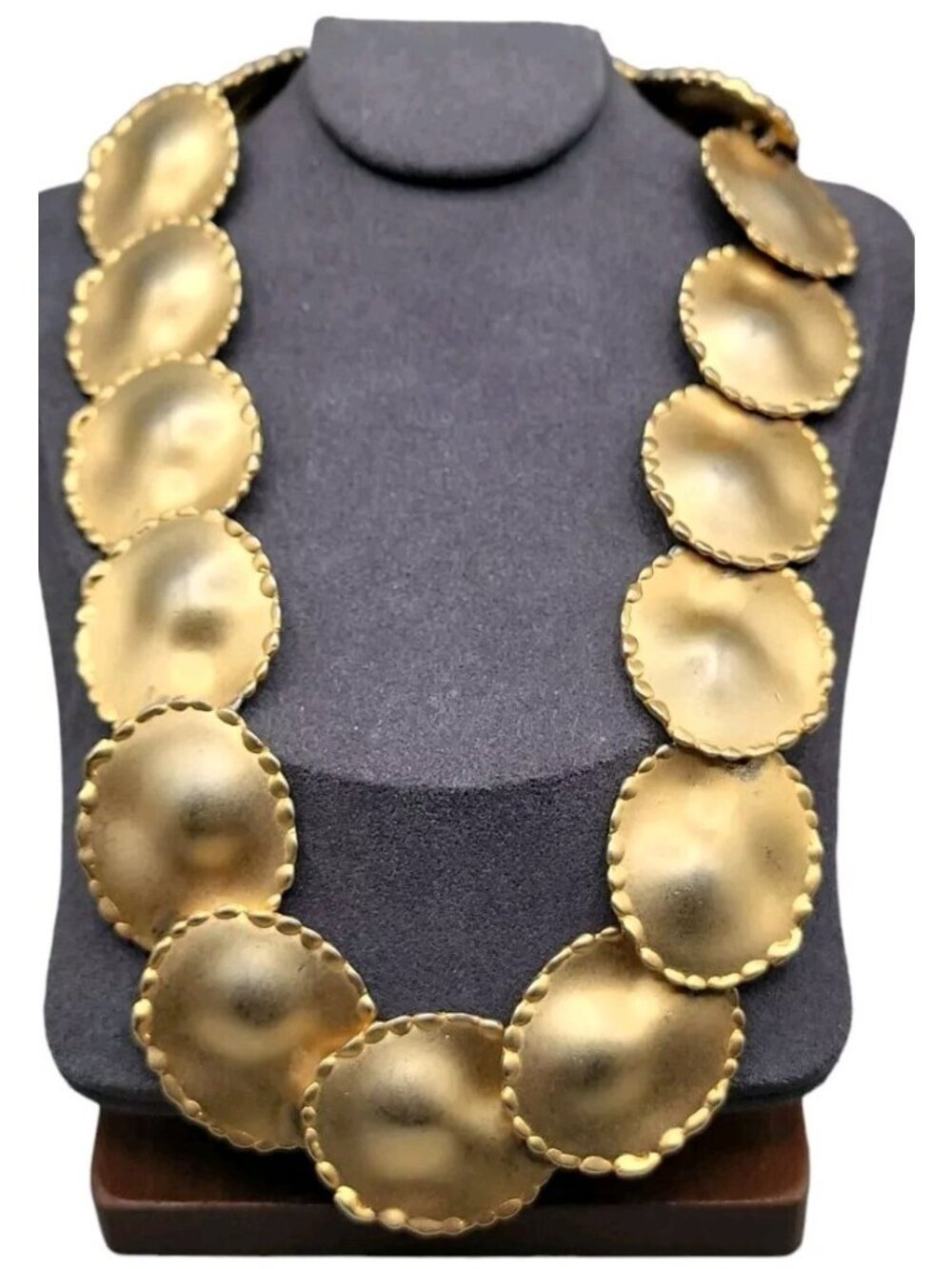 DESIGNER 1980s LARGE DISC Collar Vintage Statement Necklace 18" Matte Gold Tone - Picture 4 of 16